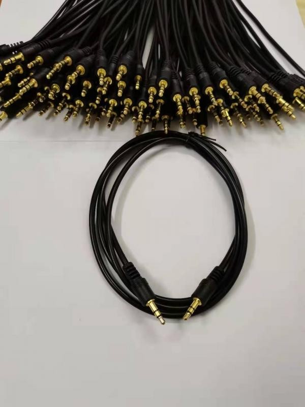 Stereo to RCA audio cable