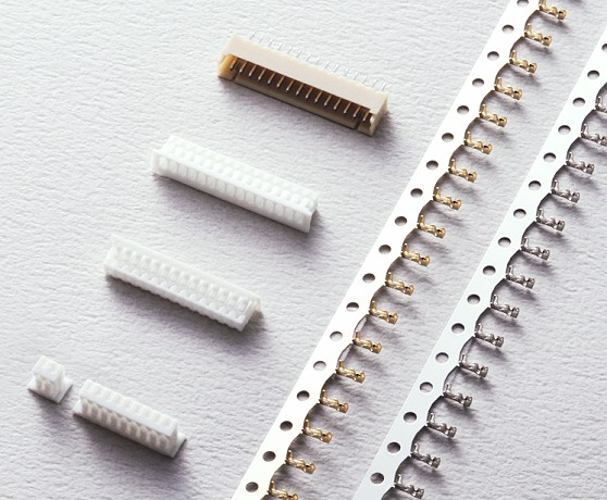 1025 Series - Connector